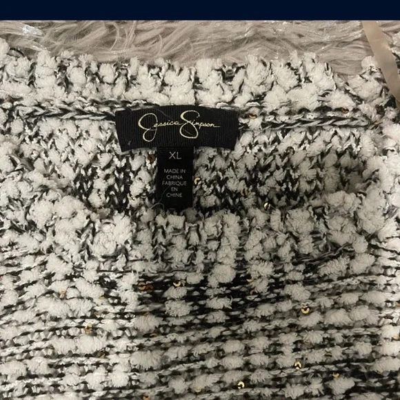 Girls Black and White Sweater - Picture 9 of 9